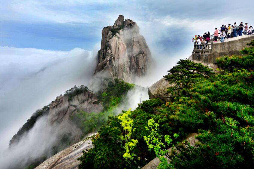 天柱山美景。